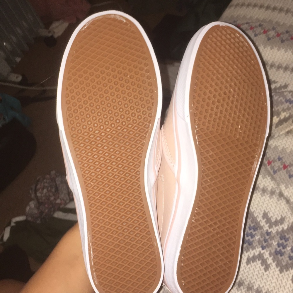 Vans - Picture 3 of 3